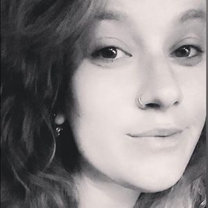 Meet your Posher, Lana